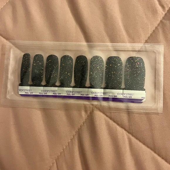 Color Street - Picture 10 of 16